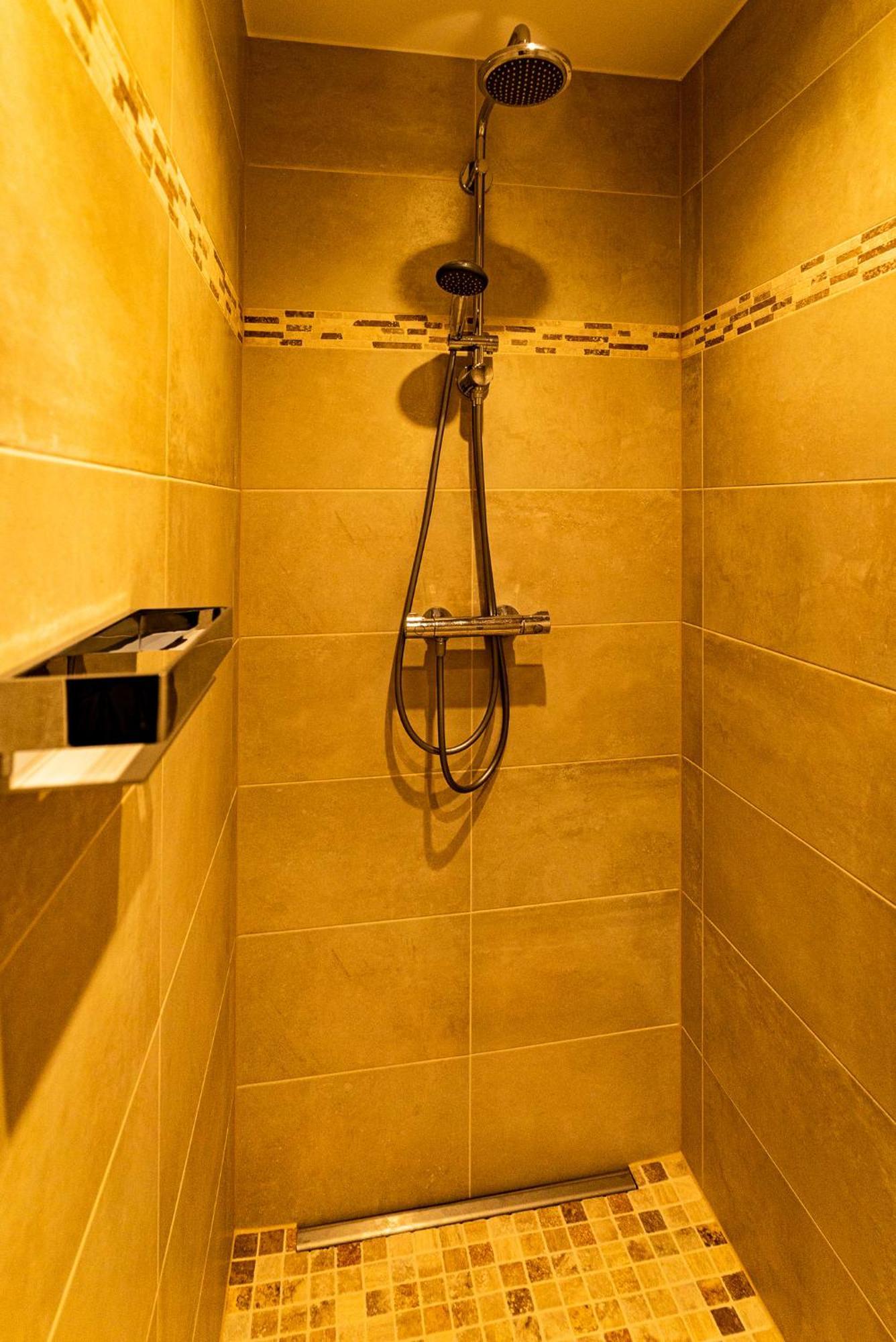 Luxusferienhaus Fuchsbau - Mit Netflix, Playstation, Sauna, Sportraum Und Kamin Zirchow Номер фото